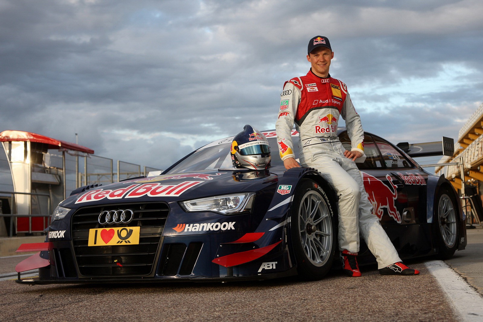 Audi A5 DTM sa prezentat pe circuitul de la Valencia  AutoMOD.ro