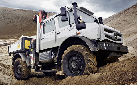 mercedes_benz_unimog_econic_2014